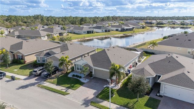 8824 Cascade Price CIR, North Fort Myers, FL 33917