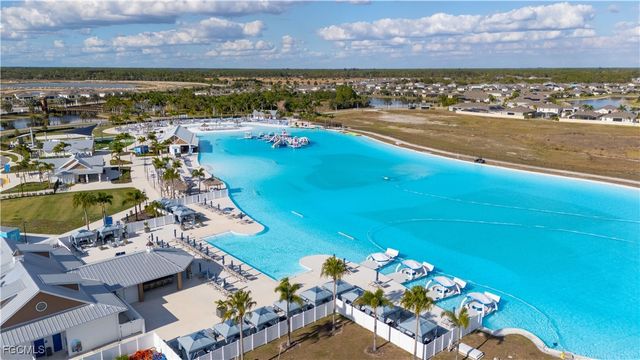 8824 Cascade Price CIR, North Fort Myers, FL 33917