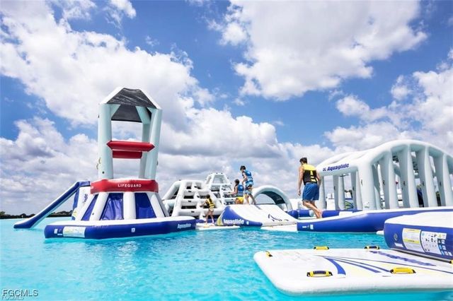 8824 Cascade Price CIR, North Fort Myers, FL 33917