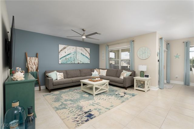 8824 Cascade Price CIR, North Fort Myers, FL 33917