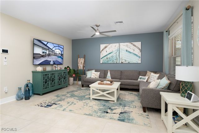 8824 Cascade Price CIR, North Fort Myers, FL 33917