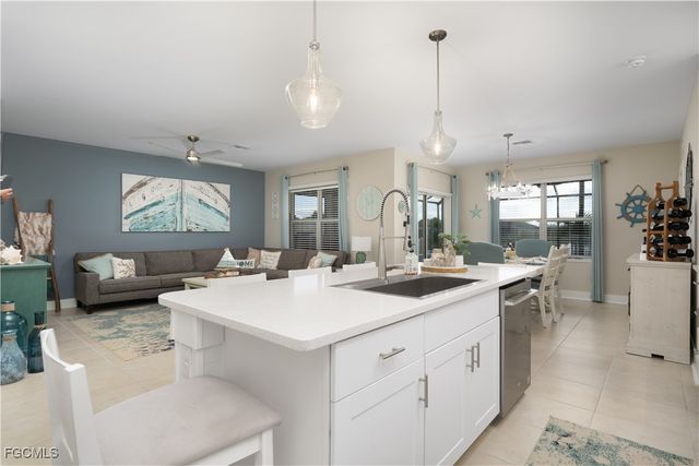 8824 Cascade Price CIR, North Fort Myers, FL 33917