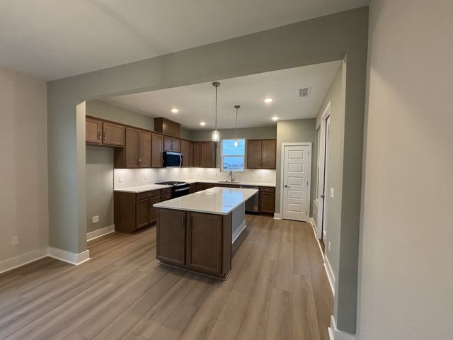 512 Scarlet Oak Road, Lebanon, TN 37090