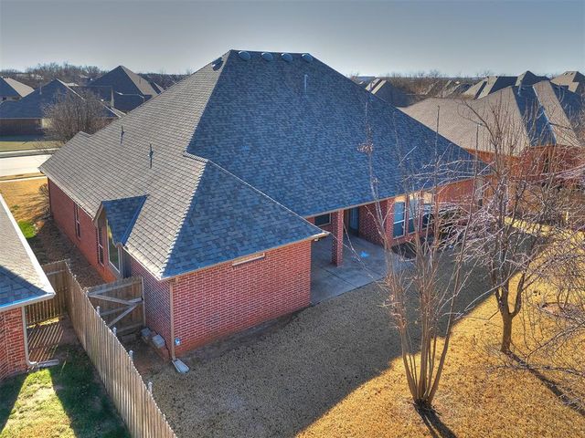 3117 Summit Crossing Parkway, Norman, OK 73071