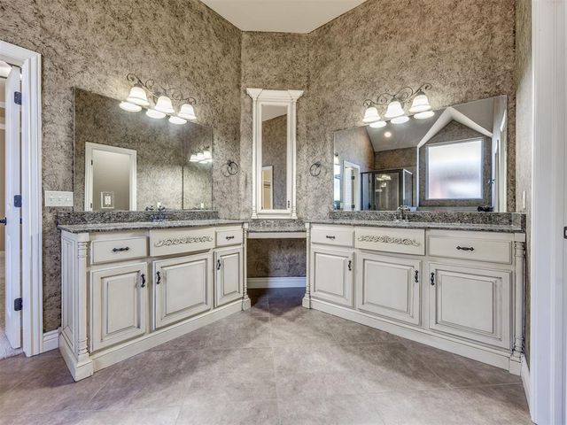 3117 Summit Crossing Parkway, Norman, OK 73071