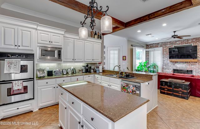 104 Brighton Lane, Ridgeland, MS 39157