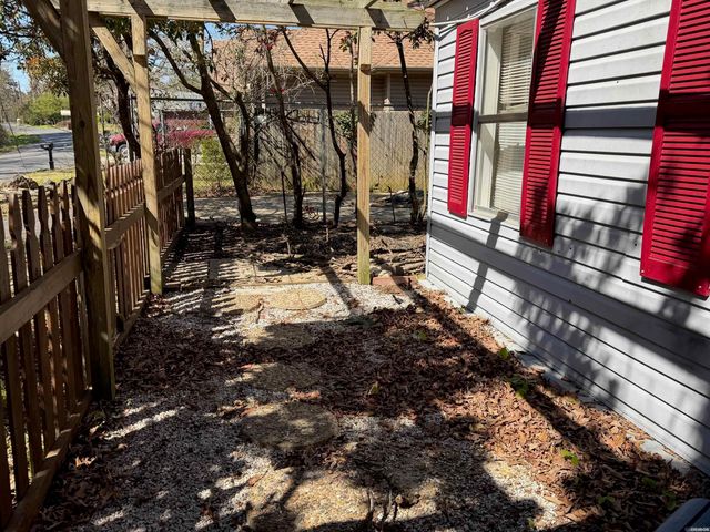 226 & 230 Chappel Hill, Hot Springs, AR 71913