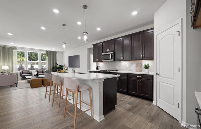 50327 Cromwell Street, Canton, MI 48188