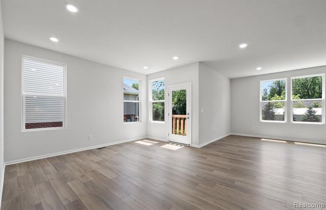 50327 Cromwell Street, Canton, MI 48188