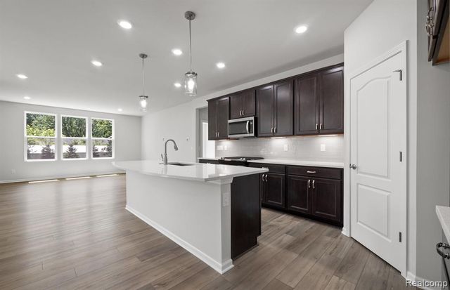 50327 Cromwell Street, Canton, MI 48188