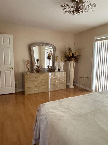 9201 BARRINGTON LANE, Port Richey, FL 34668