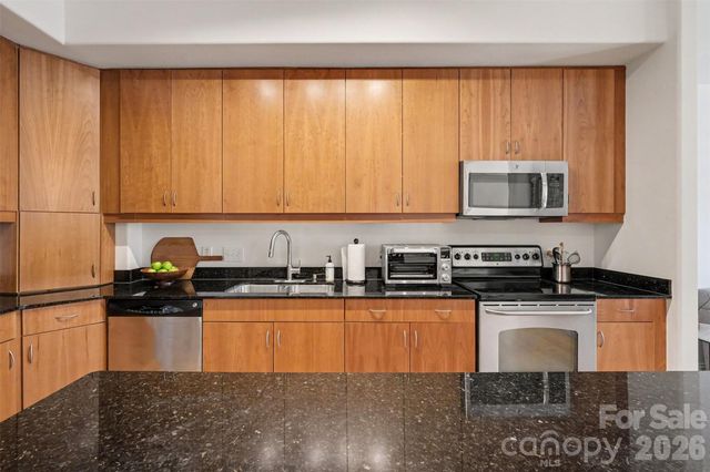 4625 Piedmont Row Drive 602, Charlotte, NC 28210