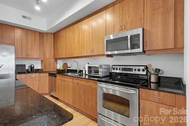 4625 Piedmont Row Drive 602, Charlotte, NC 28210