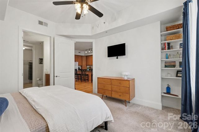 4625 Piedmont Row Drive 602, Charlotte, NC 28210
