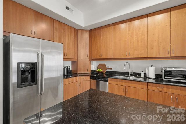 4625 Piedmont Row Drive 602, Charlotte, NC 28210