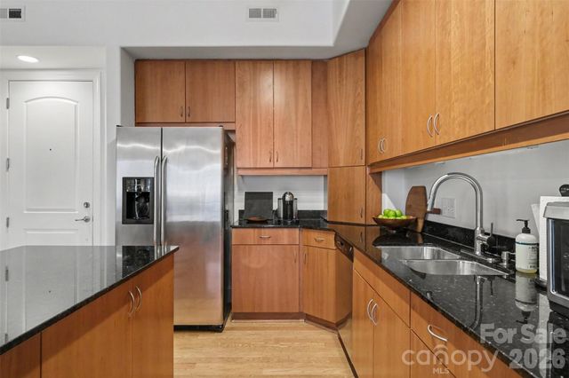 4625 Piedmont Row Drive 602, Charlotte, NC 28210