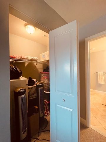 318 Rindge Ave 304, Cambridge, MA 02140