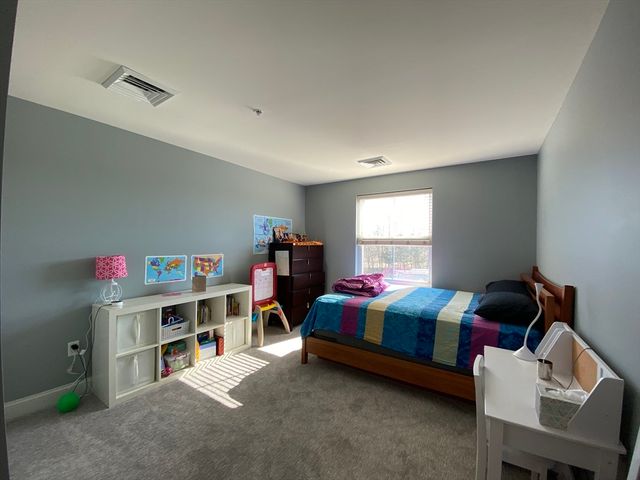 318 Rindge Ave 304, Cambridge, MA 02140