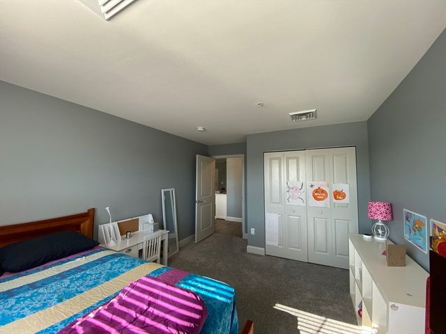 318 Rindge Ave 304, Cambridge, MA 02140