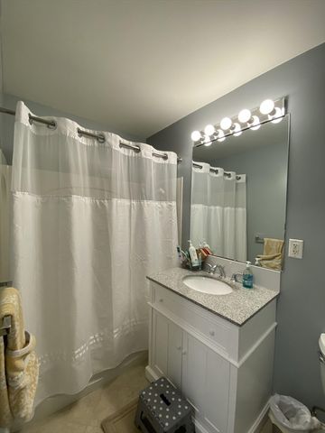 318 Rindge Ave 304, Cambridge, MA 02140