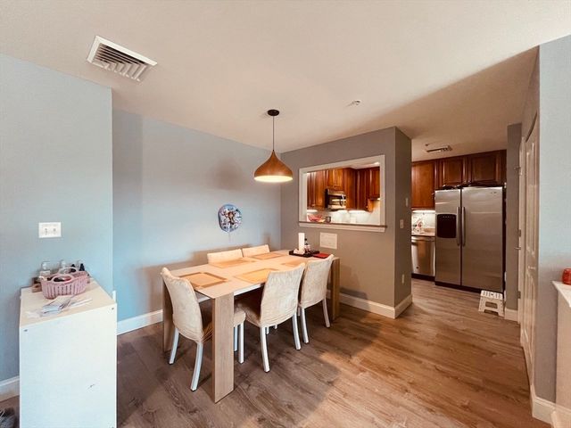 318 Rindge Ave 304, Cambridge, MA 02140