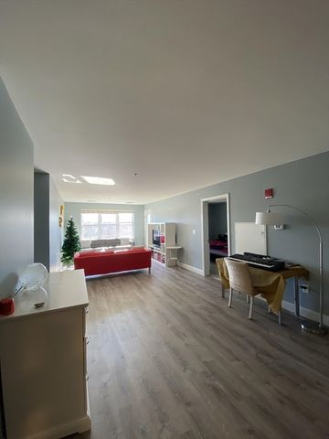 318 Rindge Ave 304, Cambridge, MA 02140
