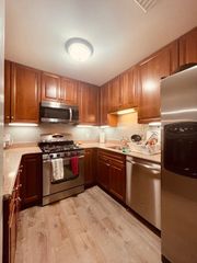 318 Rindge Ave 304, Cambridge, MA 02140
