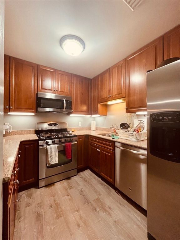 318 Rindge Ave 304, Cambridge, MA 02140
