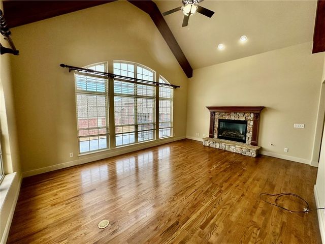 6507 W Valley View Road, Rogers, AR 72758
