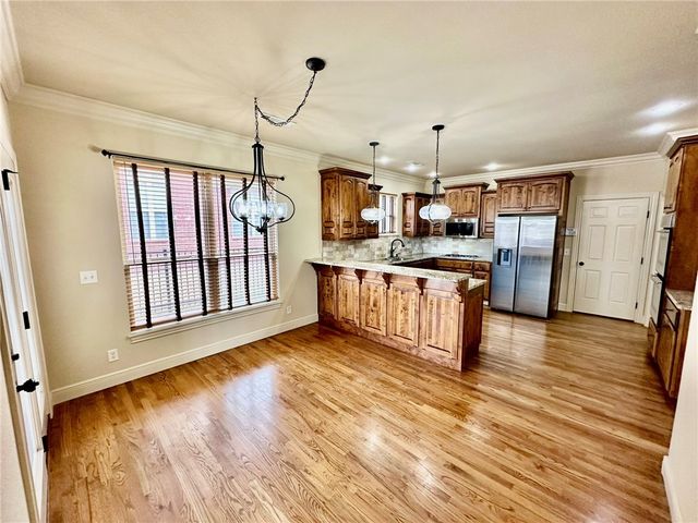 6507 W Valley View Road, Rogers, AR 72758