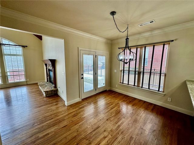 6507 W Valley View Road, Rogers, AR 72758