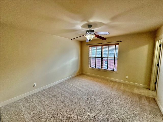 6507 W Valley View Road, Rogers, AR 72758