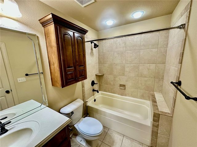6507 W Valley View Road, Rogers, AR 72758