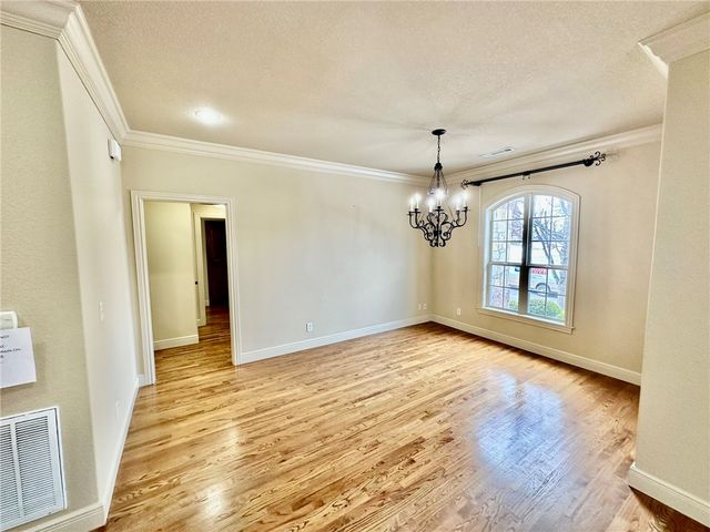 6507 W Valley View Road, Rogers, AR 72758