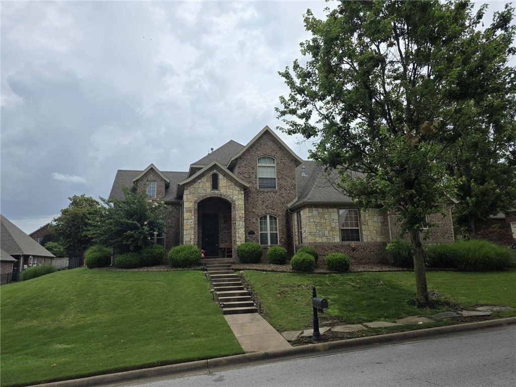 6507 W Valley View Road, Rogers, AR 72758