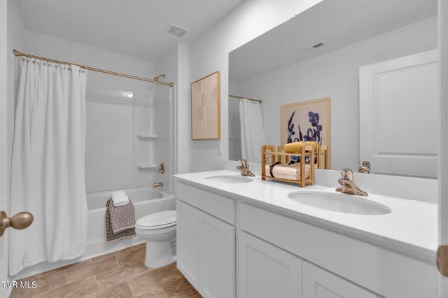 1192 Aspen Terrace, Greeneville, TN 37745