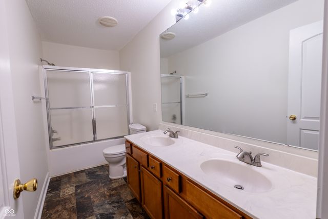 1750 Buckeye Court, Greenwood, IN 46143