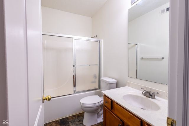 1750 Buckeye Court, Greenwood, IN 46143