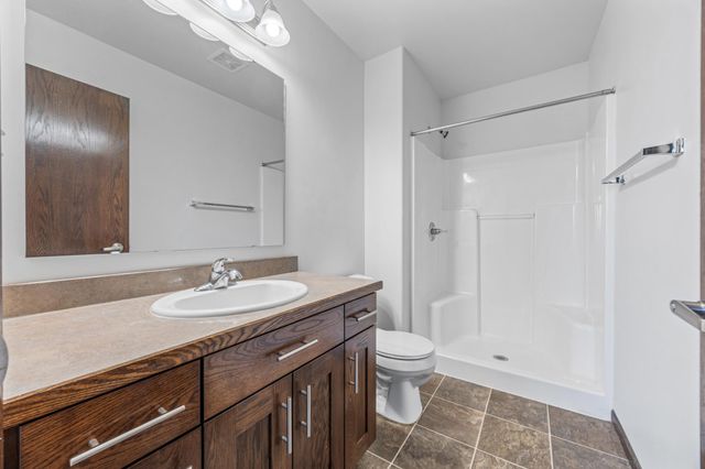 2239 35th Street Circle S, Moorhead, MN 56560