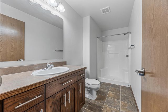 2239 35th Street Circle S, Moorhead, MN 56560