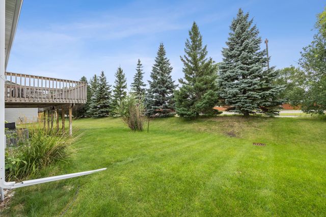 2239 35th Street Circle S, Moorhead, MN 56560