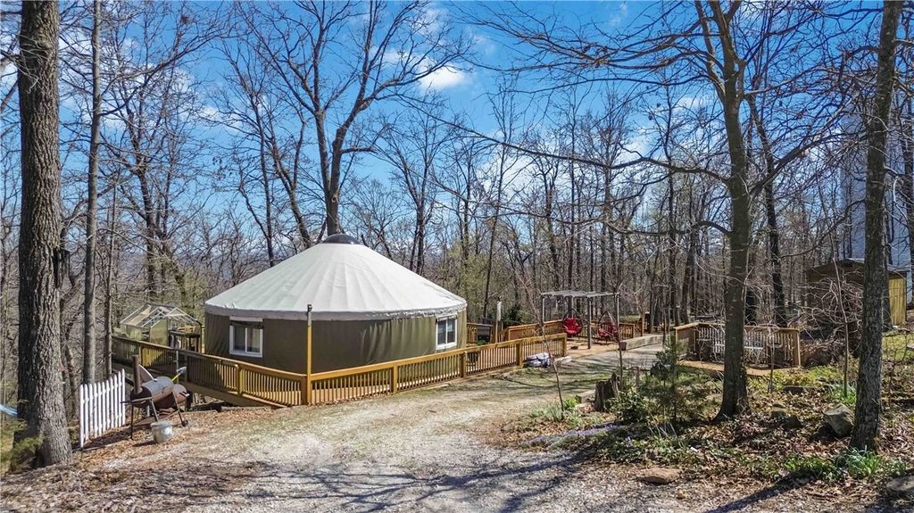 15936 Skyline Drive, Garfield, AR 72732