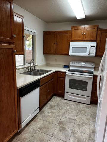 101 Red Poppy TRL, Georgetown, TX 78633