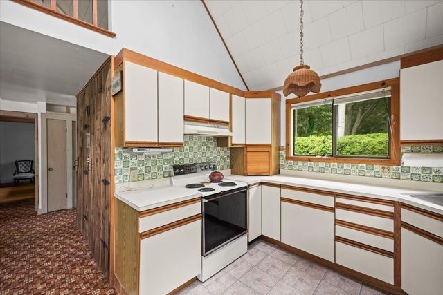 7 Cranberry Road, Plymouth, MA 02560