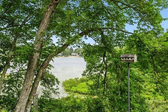 7 Cranberry Road, Plymouth, MA 02560