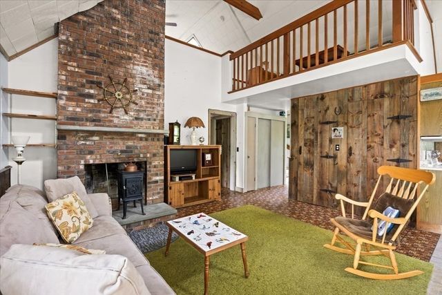 7 Cranberry Road, Plymouth, MA 02560
