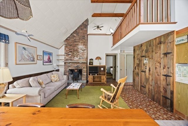 7 Cranberry Road, Plymouth, MA 02560