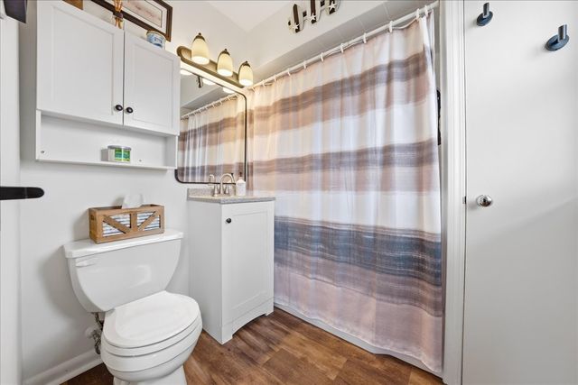 912 Hull Avenue, Westchester, IL 60154