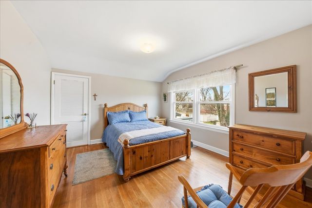 912 Hull Avenue, Westchester, IL 60154