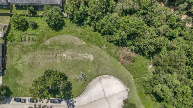 2400 Bramlet Drive, Conroe, TX 77304